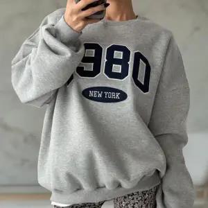 [옷자락]여성 오버사이즈 자수 기모 맨투맨 티셔츠