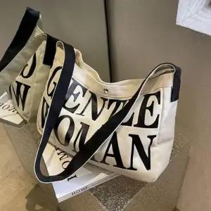 블랙 여행용에코백 데일리백 20대여자가방 가벼 WFIL6OT