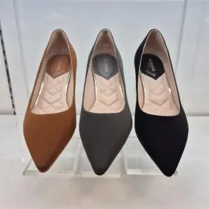 HC11 데일리 여성화 베이직 포인티드 토 펌프스  E1N4U43M9V