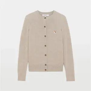 메종키츠네 폭스 헤드 패치 가디건 HW00521KT1036 H250