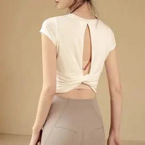 여자 뒷트임 운동 스포츠 요가 필라테스 티셔츠브라탑 나시 복나시 탱크 헬스상의 여성 헬스끈 상의 브라