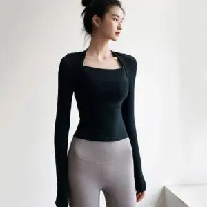 스퀘어넥 긴팔티 요가 필라테스 긴팔 상의 복의 가벼운 편안한스포츠웨어