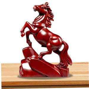 Sgqtqybk 나무 말 인형, 붉은 말 동상 풍수 장식, 2026년 중국 설날 조디악 동물 조각 책상 장식 부와 행운을 위한 장식품