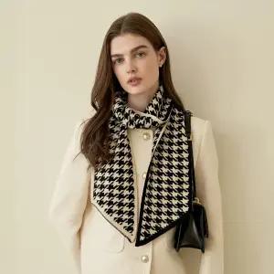 [정상가 30,000원] 엘르 굿하운드 머플러 SE04MP303