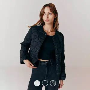 [지오다노] 373963 여자 덕다운 트라이앵글퀼팅 경량 패딩