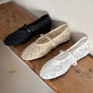 여성 단색 꽃무늬 메리제인 플랫화 신발