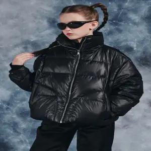 [대구백화점] [블루테일]블랙 크롭 하이넥 다운 점퍼(AZH4JP01BK)