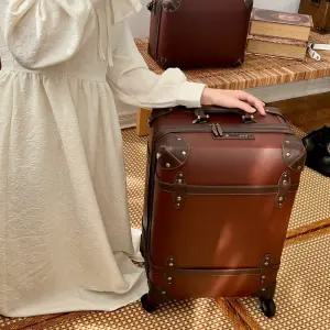 클래식 캐리어 여행용 여행 수하물 28인치 레트로