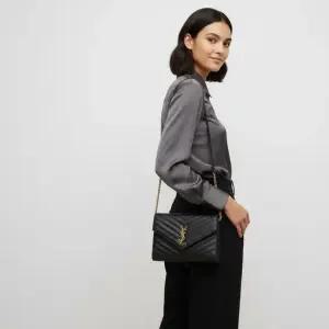 카산드라 모노그램 마틀라세 퀄팅 금장 클러치백 617662 BOW01 1000