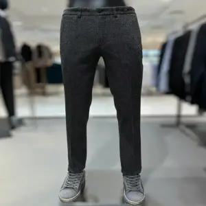 [레노마] 남성 가을 허리밴딩 일자핏 스판 다크그레이 한정수량 초도상품 AMC 캐주얼 바지 RPHMCP52A