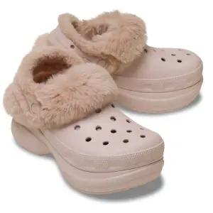 [크록스](대전신세계)여성 베이 라인드 클로그 211753-6UR(콰츠)