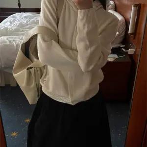 [메이비베이비] [Dearest] Roa Hood Cardigan (크림아이보리)