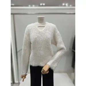 갤러리아 [이프네]포근 트임 니트 긴팔(IQ1WKT15)