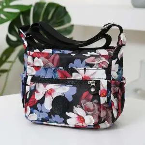 가벼운 대용량 방수 메신저 핸드백 꽃무늬 수납 가방