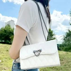 여성 숄더백 핸드백 체인끈 정장 하객룩 가방 화이트 (WFK9AFL)