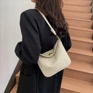 [하프클럽/]남자캔버스가방 쇼퍼백 미니숄더백 신상 대학생가방