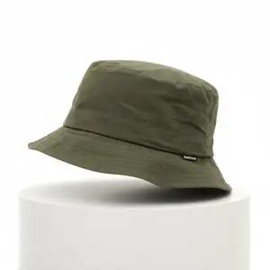 [바버]BARBOUR X BARACUTA BUCKET HAT MHA0872 SN31 버킷 햇 816971