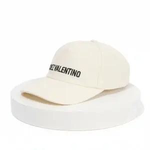 [발렌티노]쉐 자수 코튼 베이스볼 캡 6Y0HDA41FVH 0AN6Y2HDA41FVH 0AN 817649