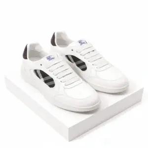 [버버리]25FW Leather Check Terrace Sneakers 8116924 레더 체크 테라스 스니커즈 816826