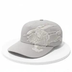 [버버리]EKD Cotton Baseball Cap 8102766 자수 볼캡 817396