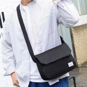 [하프클럽/]미니백 사무용 가방 대학생 직장인 어깨 경량 수납백 분실 방지