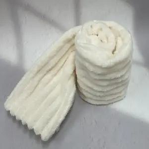 ( )겨울 극세사 차량용 무릎 담요 화이트 50x70cm_24024437