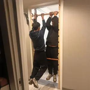 무타공 가정용 문틀 슈로스바 풀업바 운동기구 홈트레이닝