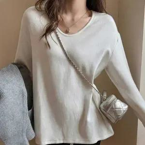 긴팔티 기본티 이너티 V넥 V넥티 티 겨울티셔츠 기모티셔츠 이너 여성상의