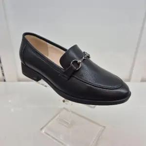 HC11 양가죽 여성화 세 미 케주얼 로퍼  A8M3U5V1319