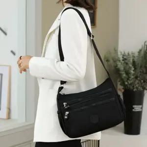 여성 외출용 편한 크로스백 나들이 여행 보조가방 XnB6+2VPe