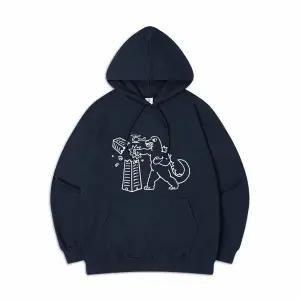 [하프클럽/탑보이]자이언트비스트 오버핏 기모 프린팅 후드 스웨트 셔츠 (PTH2092)