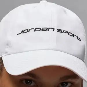 [국내매장] /모자조던 클럽 언스트럭처 캡(FZ2020-100)/EV