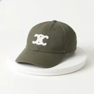 [셀린느]25FW TRIOMPHE BASEBALL CAP IN COTTON AA06FD038 15VM 코튼 트리옹프 베이스볼 캡 815724