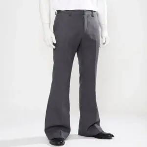 [아미]AMI 플레어 부츠컷 울 팬츠 HTR801 WV0004 081 818260