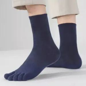 두꺼운 남성 발가락양말 긴목 땀흡수 스포츠 중목양말 남성양말