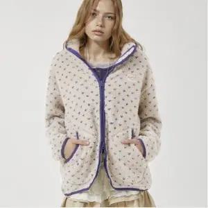 [롯데백화점]후아유 여성 도트 패턴 후리스 재킷 (WHMZF4V61F)