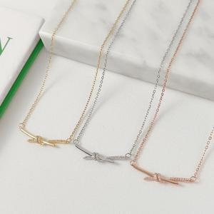 셰릴비 막대 꼬임 꽈배기 써지컬 레이어드 패션 큐빅 목걸이