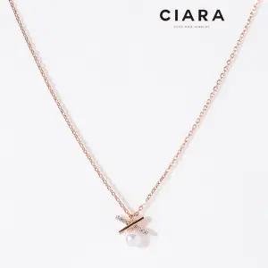 CIARA 14K Mattie 크로스 하프샤이닝 진주 목걸이(GoldPlated)