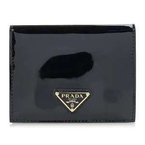 [롯데백화점]프라다 여성 페이턴트 가죽 반지갑 1MV204 069 F03KJ