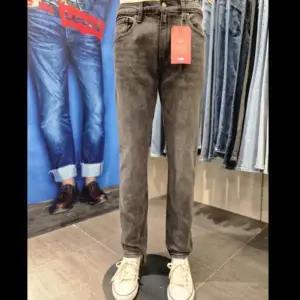 [리바이스] 남성 502 테이퍼드  웜진 기모 29507-1469 (22251735)