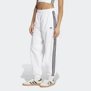 [아디다스오리지널스](신세계 사우스시티)[여성] 아디컬러 3S 우븐 나일론 커프트 팬츠 (JN6122) 아디다...