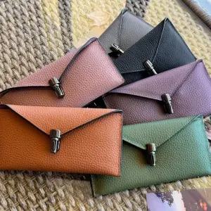 고품질 여성 소가죽 지폐 카드 수납 핸들용 버클 장지갑 선물용지갑 (WFHTTM9)