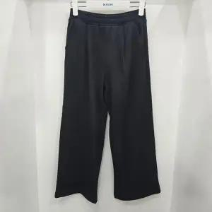 [에꼴리에]벨로아 본딩 원턱 와이드바지(25D00251)_US