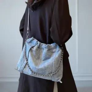 여성 캐주얼 데님 숄더백 골드체인 조임끈 크로스백