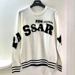 [행복한백화점][파사디]로고 날개사 배색 라운드 니트 오프화이트 남성 Q24FKP216M