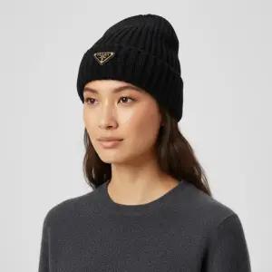 PRADA 25FW 울 비니  1HC390 2DZL F0002)