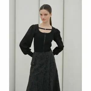 [에고이스트] EQ4KG061 우븐패치 장식 포인트 페미닌 가디건 (24년 겨울)