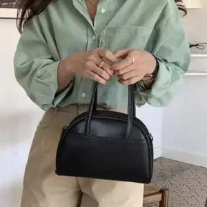 AN6090 데일리 패션잡화 미니백 여성 여자 토트백 겨울 백팩 뽀글이 숄더 버킷백 늘푸른백화점 손