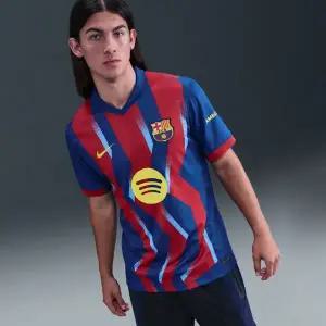 [나이키]반팔티 HQS FZ1304-432 FC 바르셀로나 25/26 스타디움 4th 유니폼 선수 마킹 패치 저지