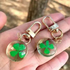 원형 유리 키링 네잎클로버 펜던트 행운 키홀더 선물 (WFKB5M2)